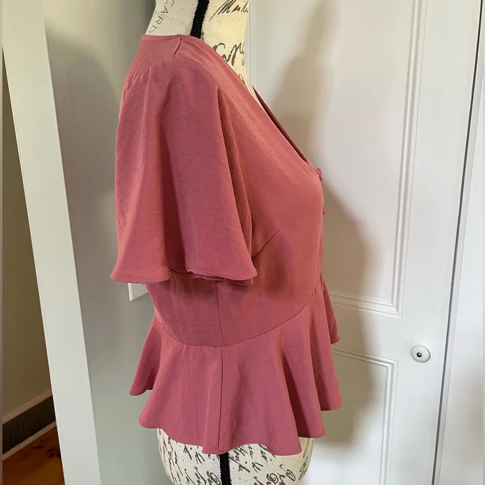 Timeless Topshop Short Sleeve, Mauve Colored Blouse. Size: 4. - Picture 7 of 11